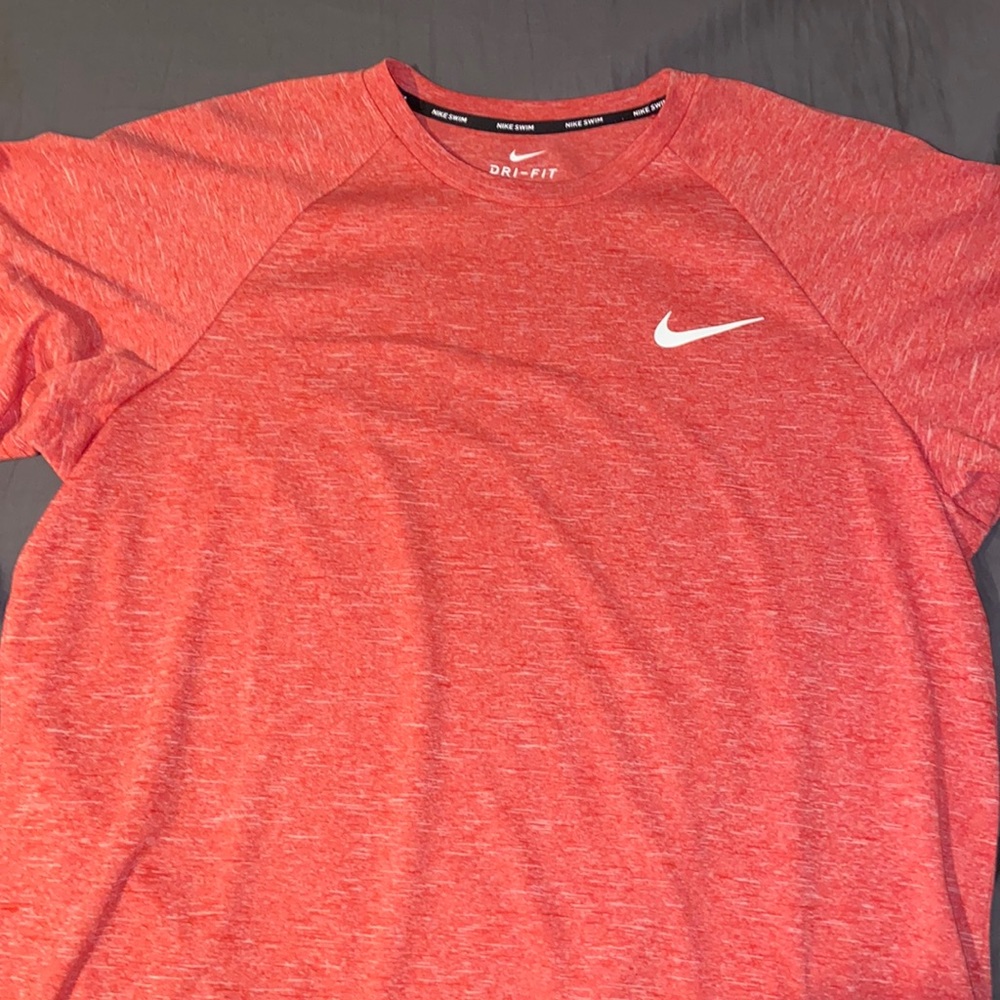 Nike Dri-Fit Large Red Shirt